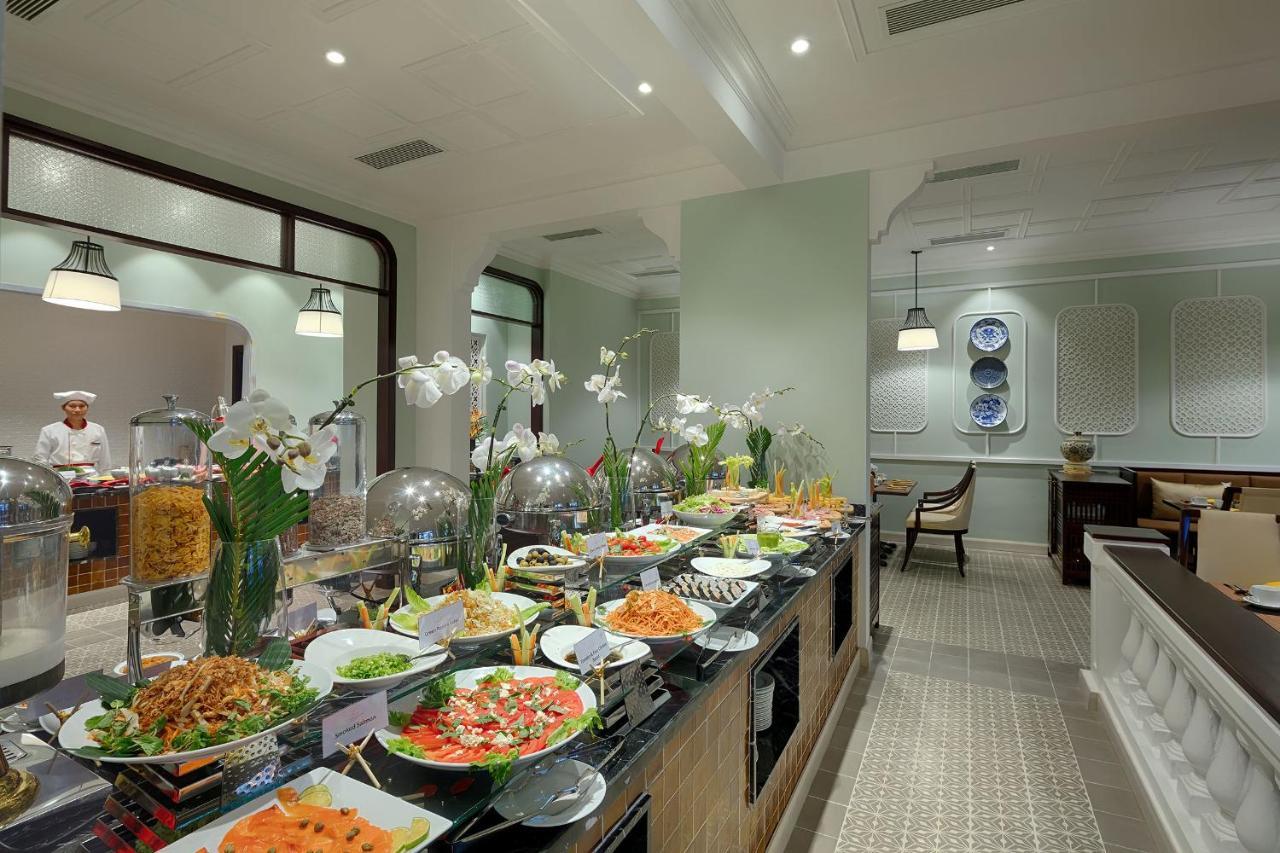 Allegro Hoi An . A Little Luxury Hotel & Spa Exterior photo The buffet at the hotel