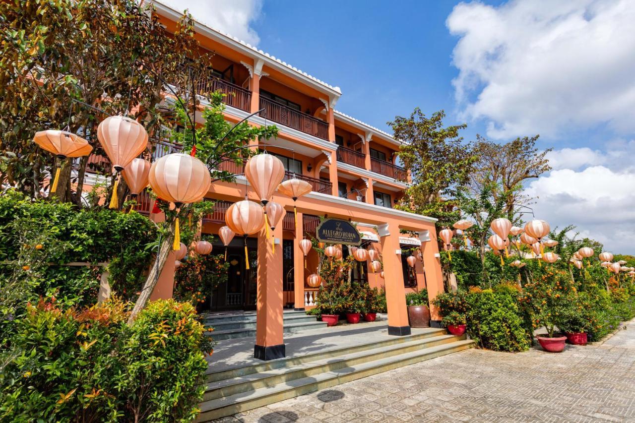 Allegro Hoi An . A Little Luxury Hotel & Spa Exterior photo The temple's main entrance